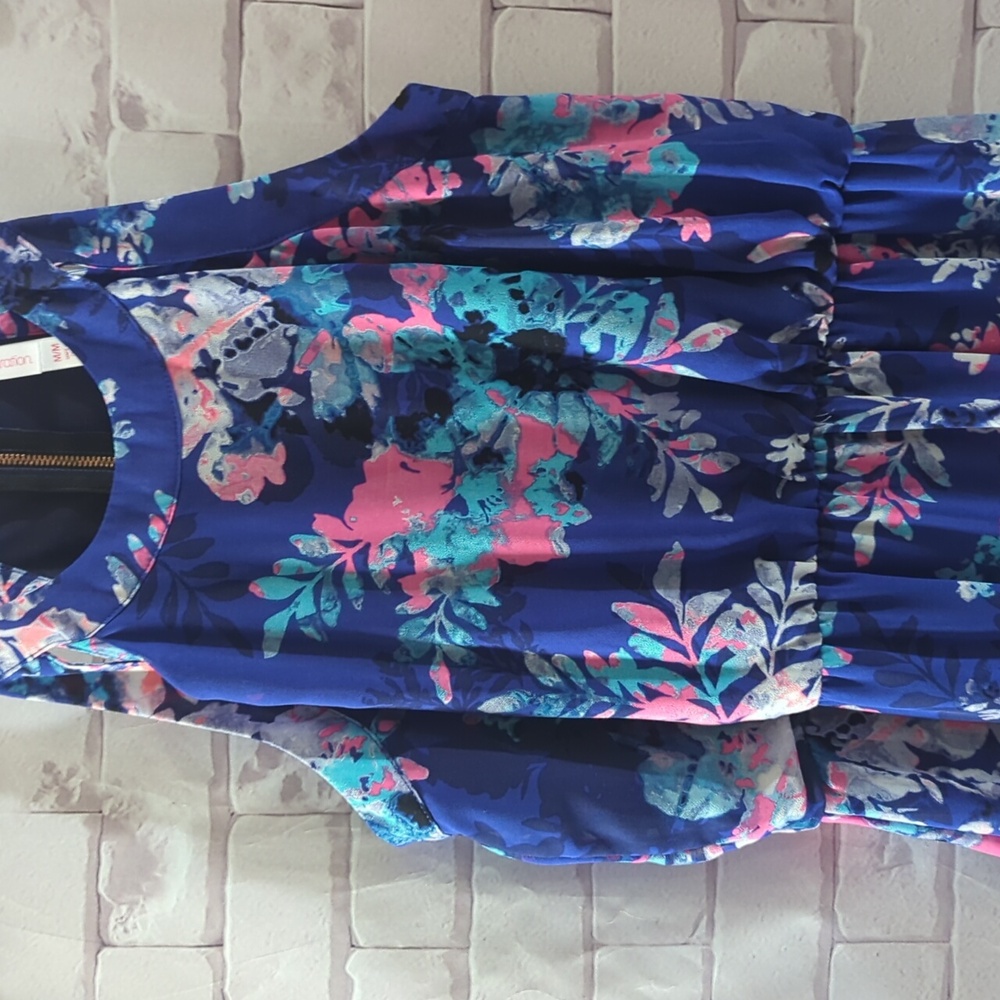 Floral Blue Maxi Dress - Picture 4 of 9
